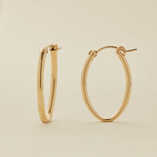 Load image into Gallery viewer, Oval Hoop Earrings
